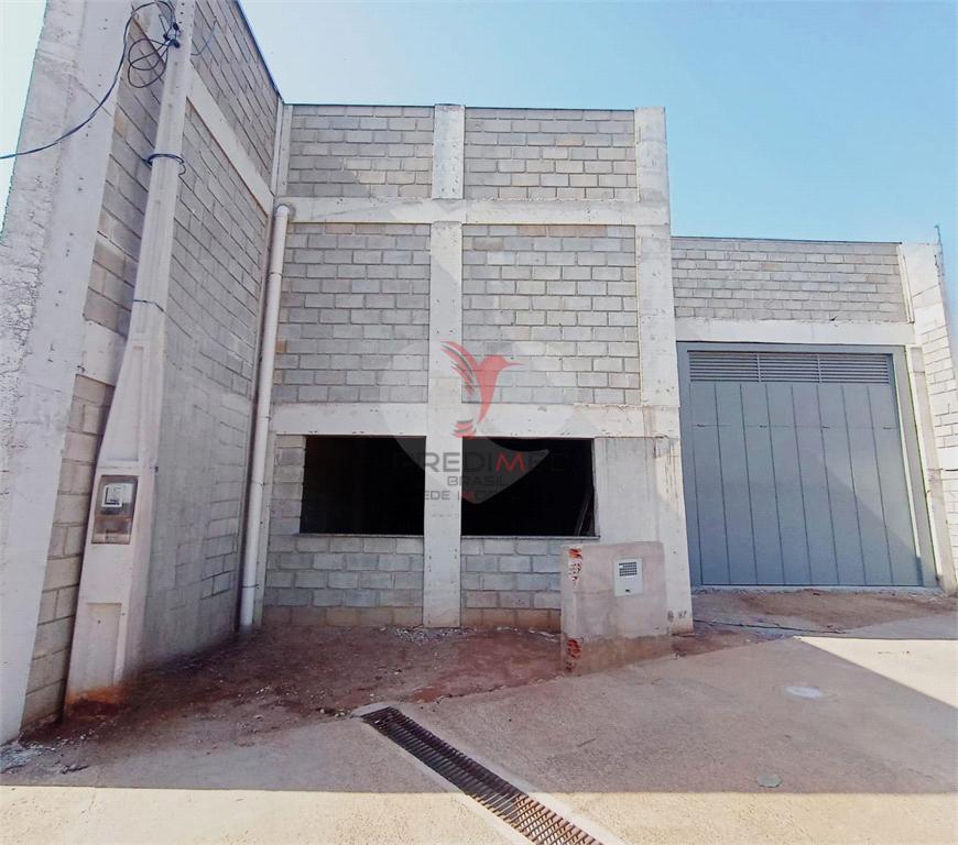 Galp&atilde;o / Dep&oacute;sito / Armaz&eacute;m de 400m&sup2; no bairro Jardim Maria Luiza Iv, em Len&ccedil;&oacute;is Paulista  Lençóis Paulista - 