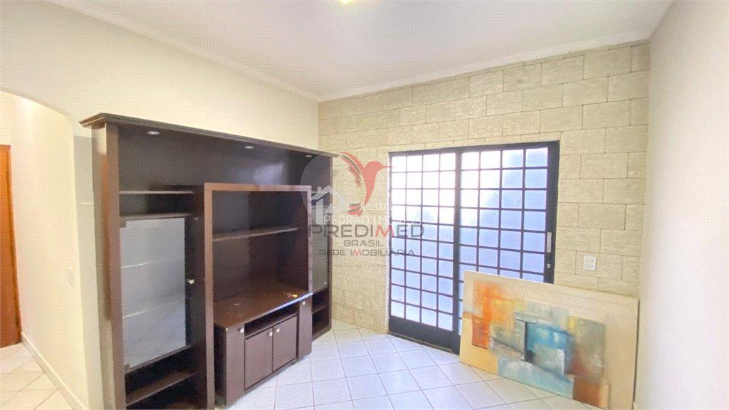 Casa de 3 quartos, 184m&sup2; no bairro Vila Nossa Senhora Aparecida, em Len&ccedil;&oacute;is Paulista  Lençóis Paulista - 