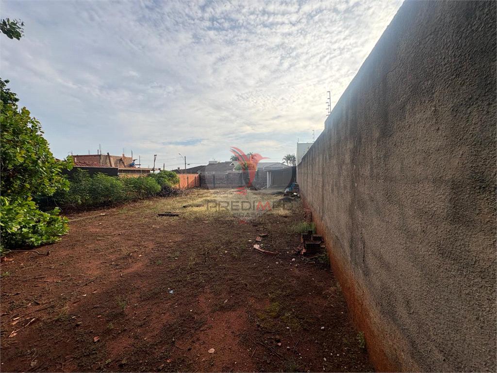 Lote/Terreno de 517m&sup2; no bairro Jardim Itamaraty, em Len&ccedil;&oacute;is Paulista  Lençóis Paulista - 