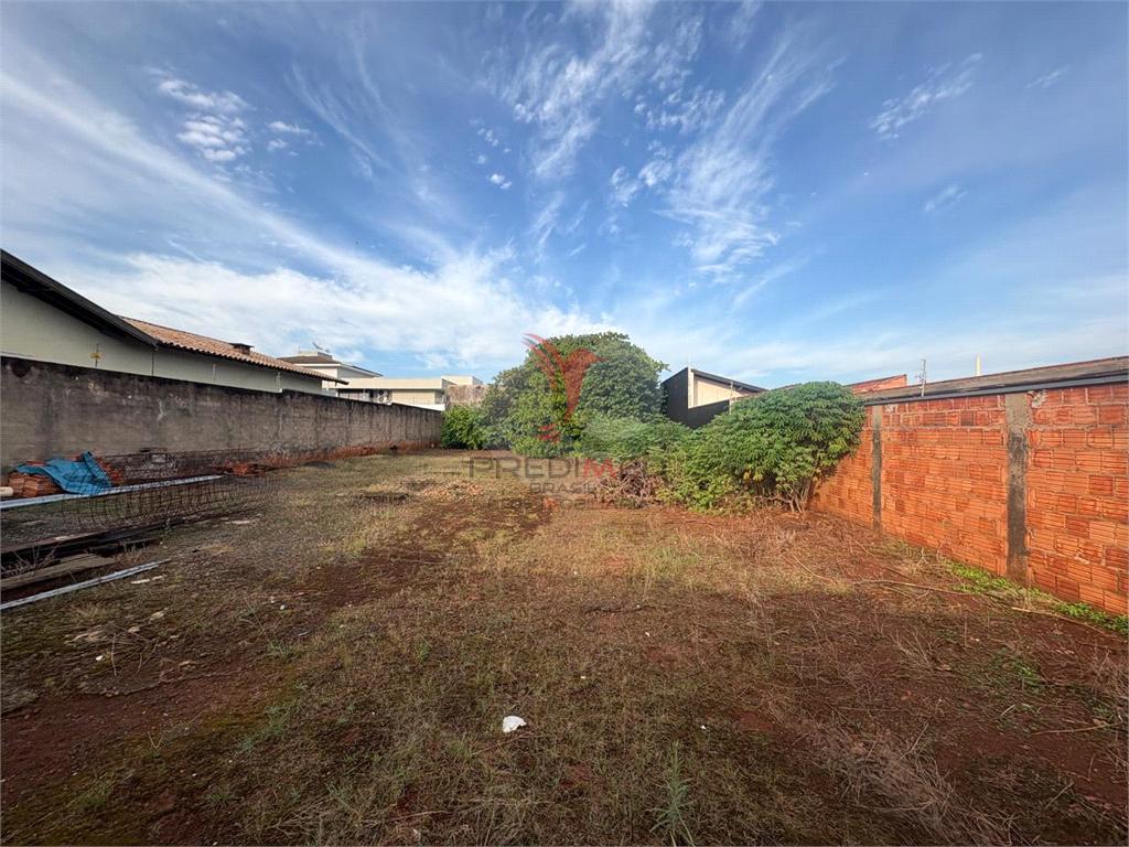 Lote/Terreno de 517m&sup2; no bairro Jardim Itamaraty, em Len&ccedil;&oacute;is Paulista  Lençóis Paulista - 