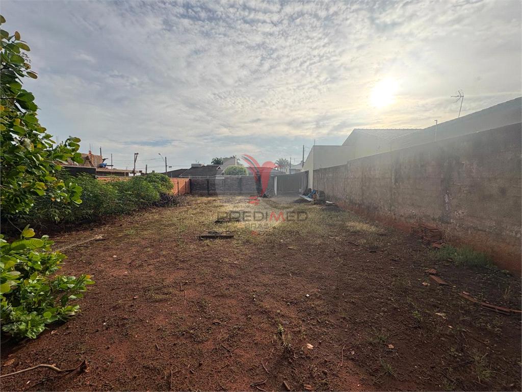 Lote/Terreno de 517m&sup2; no bairro Jardim Itamaraty, em Len&ccedil;&oacute;is Paulista  Lençóis Paulista - 