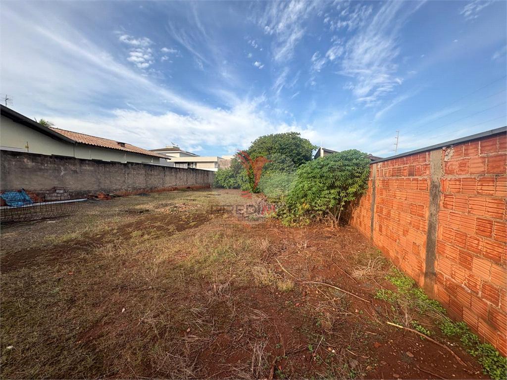 Lote/Terreno de 517m&sup2; no bairro Jardim Itamaraty, em Len&ccedil;&oacute;is Paulista  Lençóis Paulista - 