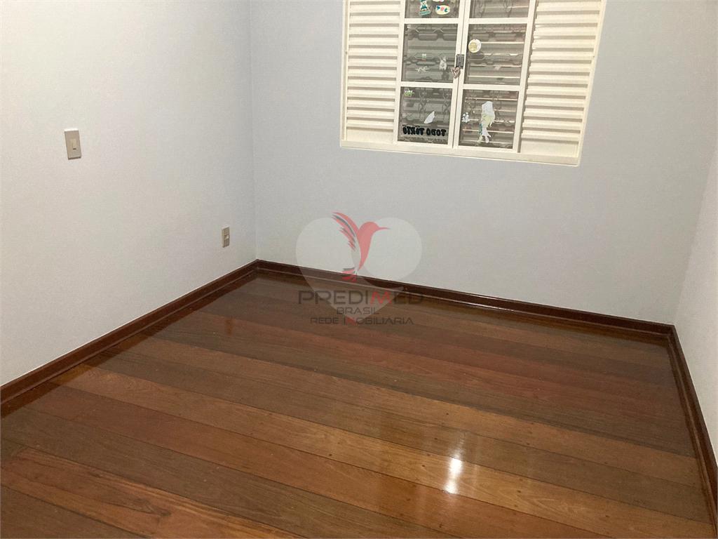 Casa de 2 quartos, 216m&sup2; no bairro Jardim Ubirama, em Len&ccedil;&oacute;is Paulista  Lençóis Paulista - 