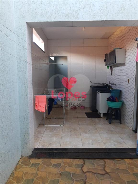 Casa de 3 quartos, 223m&sup2; no bairro Vila Antonieta I, em Len&ccedil;&oacute;is Paulista  Lençóis Paulista - 