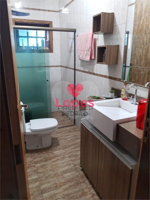 Casa de 3 quartos, 223m&sup2; no bairro Vila Antonieta I, em Len&ccedil;&oacute;is Paulista  Lençóis Paulista - 