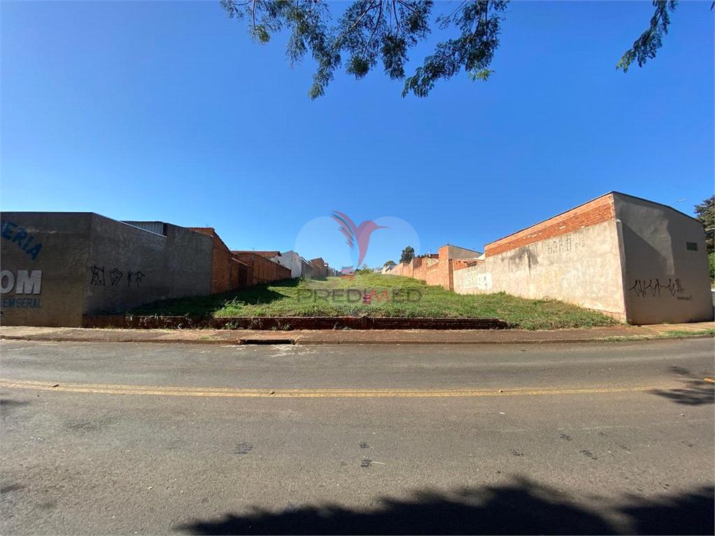Lote/Terreno de 2061m&sup2; no bairro Jardim Pr&iacute;ncipe, em Len&ccedil;&oacute;is Paulista  Lençóis Paulista - 