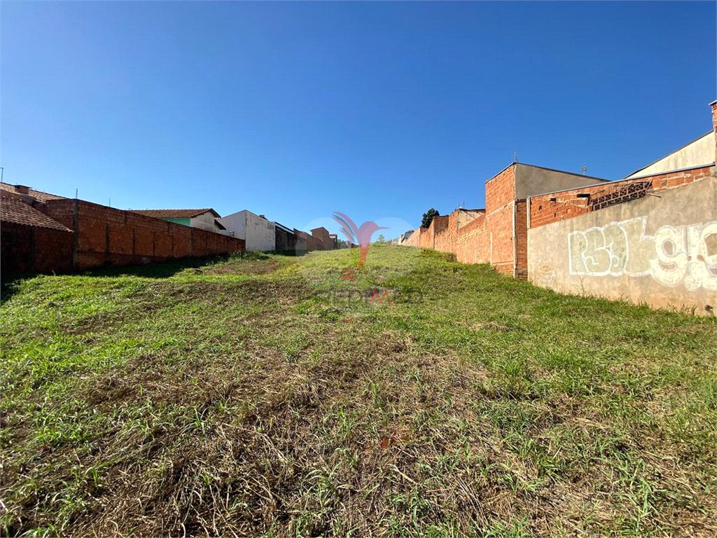 Lote/Terreno de 2061m&sup2; no bairro Jardim Pr&iacute;ncipe, em Len&ccedil;&oacute;is Paulista  Lençóis Paulista - 