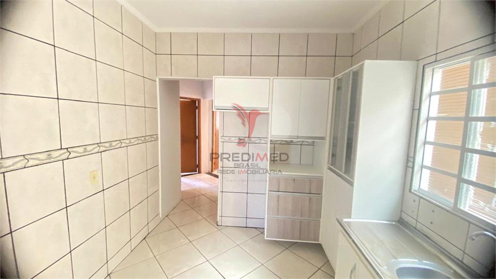 Casa de 3 quartos, 160m&sup2; no bairro Jardim Europa, em Len&ccedil;&oacute;is Paulista  Lençóis Paulista - 