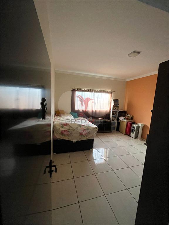 Casa de 3 quartos, 220m&sup2; no bairro Jardim Maria Luiza Iv, em Len&ccedil;&oacute;is Paulista  Lençóis Paulista - 