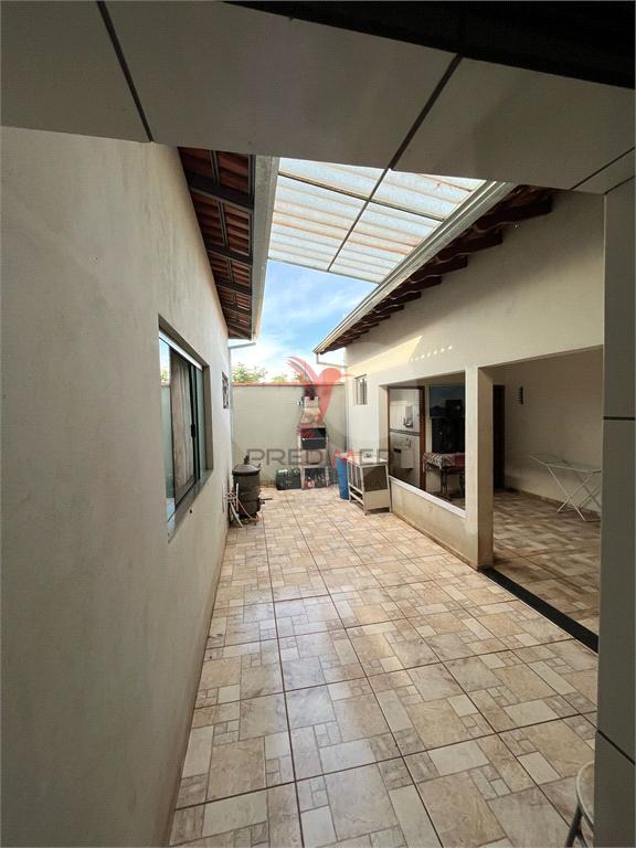 Casa de 3 quartos, 220m&sup2; no bairro Jardim Maria Luiza Iv, em Len&ccedil;&oacute;is Paulista  Lençóis Paulista - 