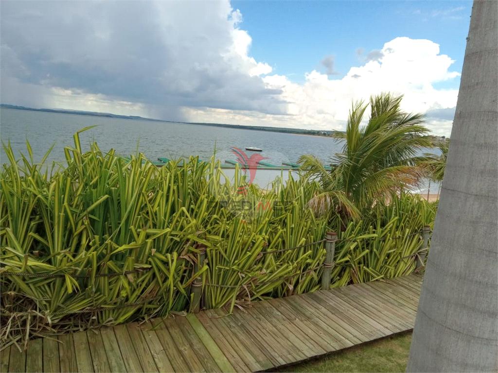 Lote/Terreno de 450m&sup2; no bairro Centro, em Paranapanema  Paranapanema - 