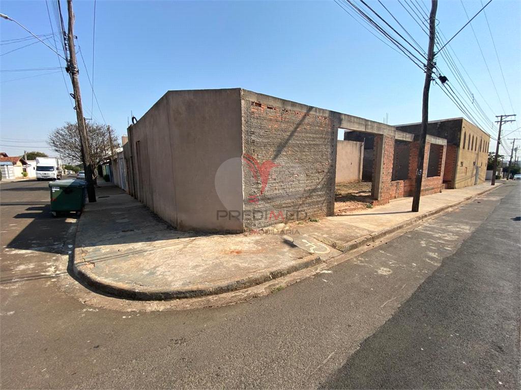 Pr&eacute;dio Inteiro de 395m&sup2; no bairro Jardim Ubirama, em Len&ccedil;&oacute;is Paulista  Lençóis Paulista - 