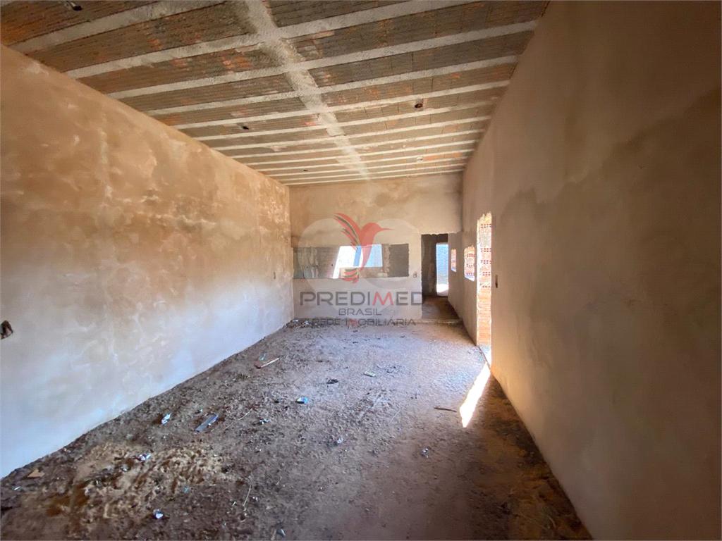 Pr&eacute;dio Inteiro de 395m&sup2; no bairro Jardim Ubirama, em Len&ccedil;&oacute;is Paulista  Lençóis Paulista - 