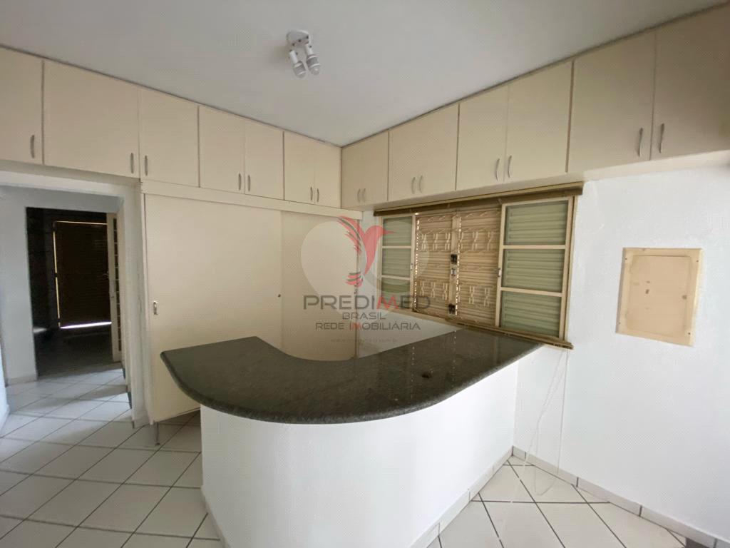 Loja / Sal&atilde;o / Ponto Comercial de 65m&sup2; no bairro Vila Antonieta I, em Len&ccedil;&oacute;is Paulista  Lençóis Paulista - 