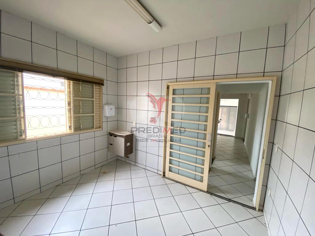 Loja / Sal&atilde;o / Ponto Comercial de 65m&sup2; no bairro Vila Antonieta I, em Len&ccedil;&oacute;is Paulista  Lençóis Paulista - 