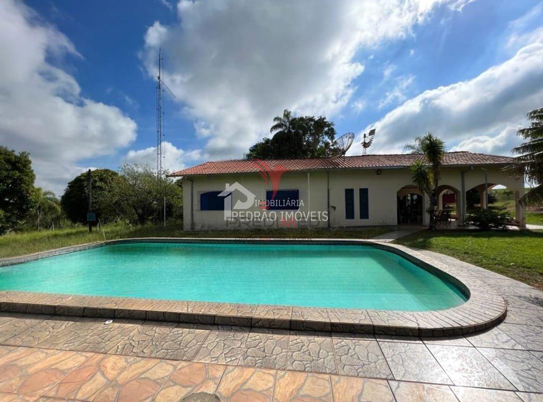 Fazenda/S&iacute;tios/Ch&aacute;caras de 4 quartos, 552m&sup2; no bairro Zona Rural, em Len&ccedil;&oacute;is Paulista  Lençóis Paulista - 