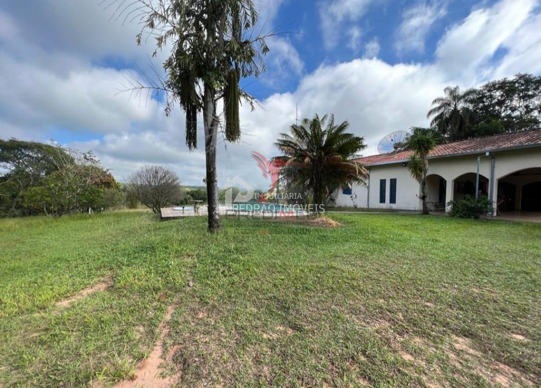 Fazenda/S&iacute;tios/Ch&aacute;caras de 4 quartos, 552m&sup2; no bairro Zona Rural, em Len&ccedil;&oacute;is Paulista  Lençóis Paulista - 