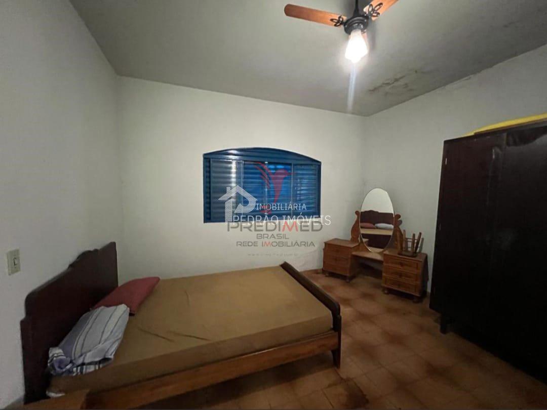 Fazenda/S&iacute;tios/Ch&aacute;caras de 4 quartos, 552m&sup2; no bairro Zona Rural, em Len&ccedil;&oacute;is Paulista  Lençóis Paulista - 