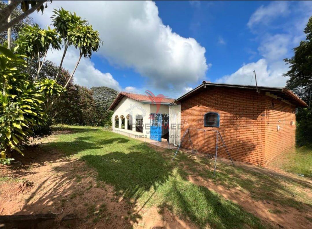 Fazenda/S&iacute;tios/Ch&aacute;caras de 4 quartos, 552m&sup2; no bairro Zona Rural, em Len&ccedil;&oacute;is Paulista  Lençóis Paulista - 