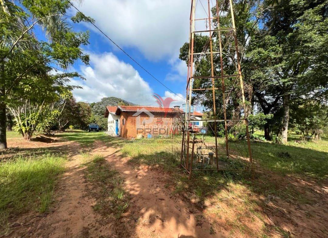 Fazenda/S&iacute;tios/Ch&aacute;caras de 4 quartos, 552m&sup2; no bairro Zona Rural, em Len&ccedil;&oacute;is Paulista  Lençóis Paulista - 
