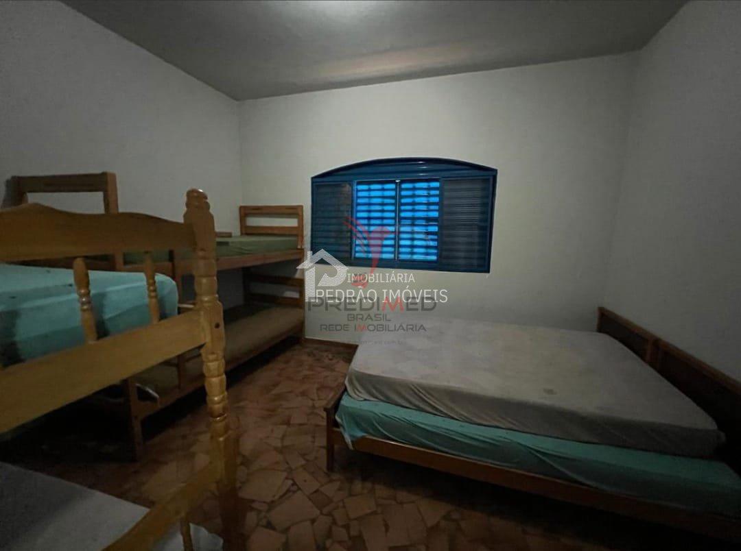 Fazenda/S&iacute;tios/Ch&aacute;caras de 4 quartos, 552m&sup2; no bairro Zona Rural, em Len&ccedil;&oacute;is Paulista  Lençóis Paulista - 