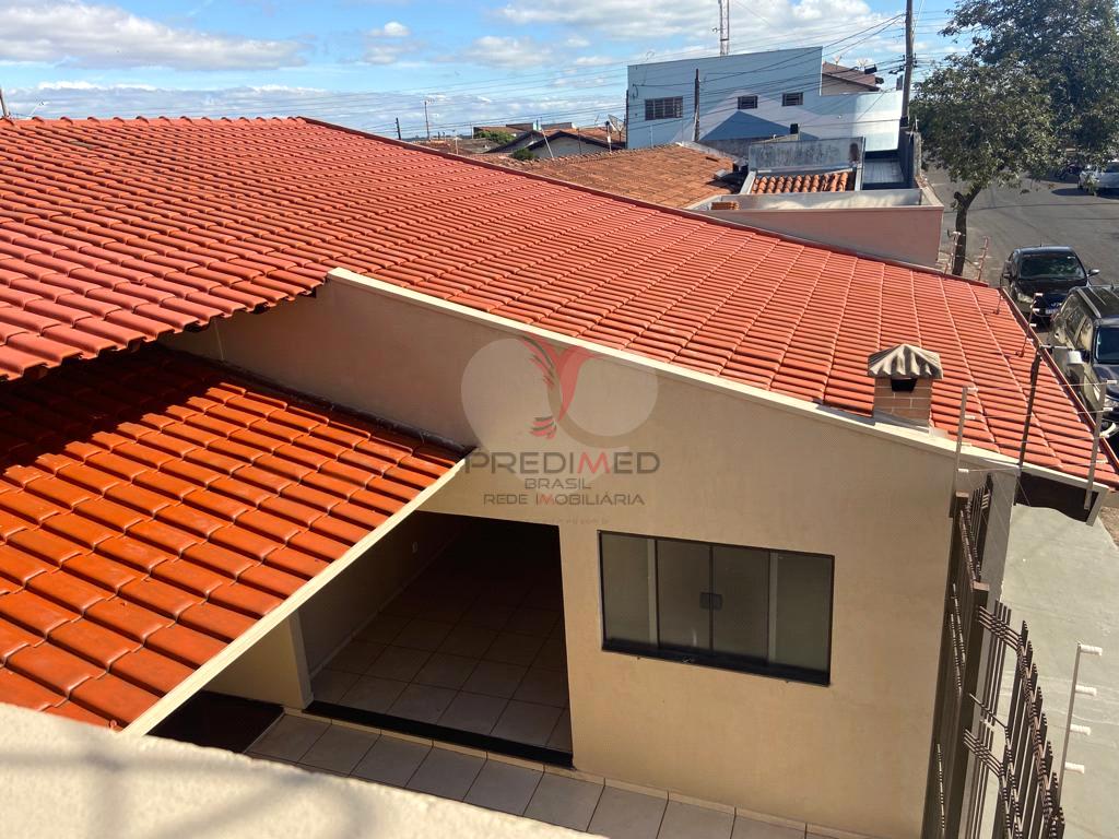 Casa de 3 quartos, 199m&sup2; no bairro Conjunto S&iacute;lvio Campanholi, em Len&ccedil;&oacute;is Paulista  Lençóis Paulista - 