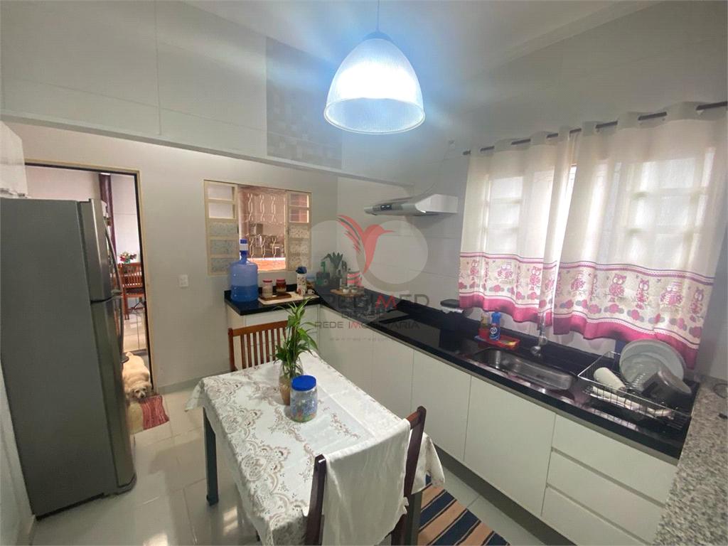 Casa de 2 quartos, 209m&sup2; no bairro Jardim Planalto, em Len&ccedil;&oacute;is Paulista  Lençóis Paulista - 