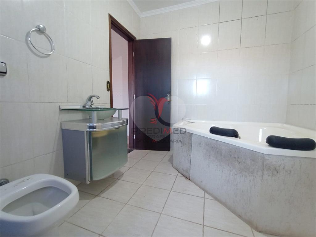 Sobrado de 3 quartos, 164m&sup2; no bairro Jardim Do Caju Ii, em Len&ccedil;&oacute;is Paulista  Lençóis Paulista - 