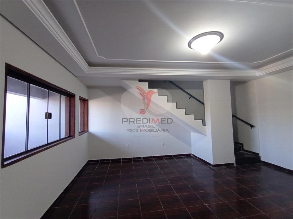 Sobrado de 3 quartos, 164m&sup2; no bairro Jardim Do Caju Ii, em Len&ccedil;&oacute;is Paulista  Lençóis Paulista - 