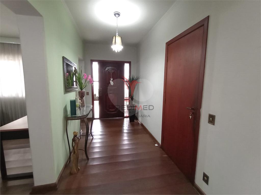 Casa de 4 quartos, 276m&sup2; no bairro Centro, em Len&ccedil;&oacute;is Paulista  Lençóis Paulista - 