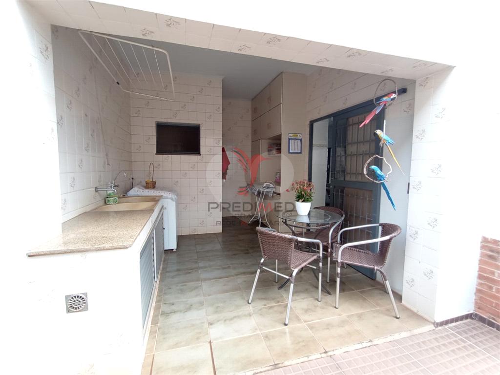 Casa de 4 quartos, 276m&sup2; no bairro Centro, em Len&ccedil;&oacute;is Paulista  Lençóis Paulista - 