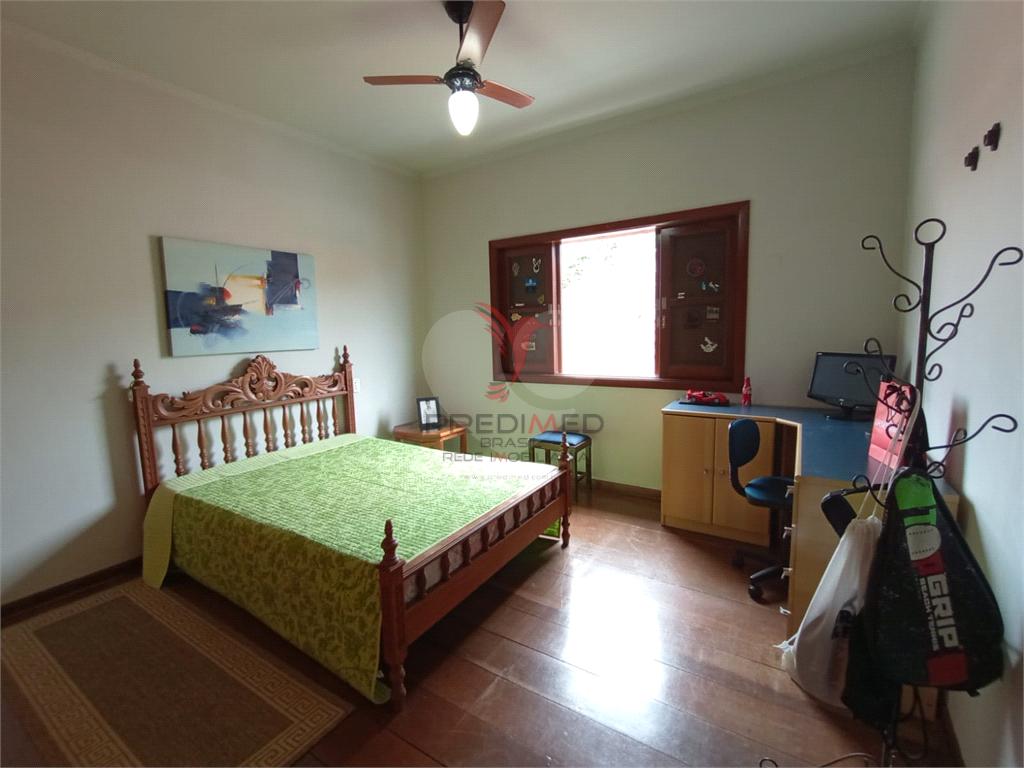 Casa de 4 quartos, 276m&sup2; no bairro Centro, em Len&ccedil;&oacute;is Paulista  Lençóis Paulista - 