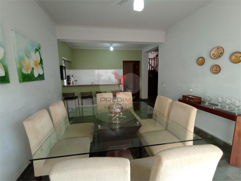 Casa de 4 quartos, 276m&sup2; no bairro Centro, em Len&ccedil;&oacute;is Paulista  Lençóis Paulista - 