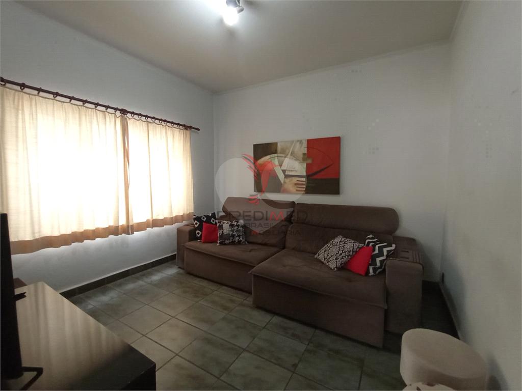 Casa de 4 quartos, 276m&sup2; no bairro Centro, em Len&ccedil;&oacute;is Paulista  Lençóis Paulista - 