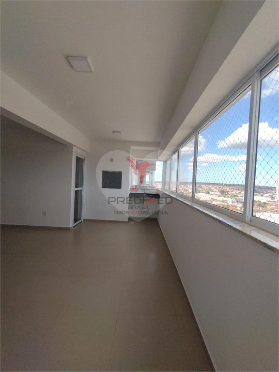 Apartamento de 122m&sup2; no bairro Centro, em Len&ccedil;&oacute;is Paulista  Lençóis Paulista - 