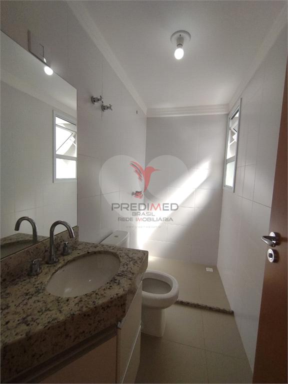 Apartamento de 122m&sup2; no bairro Centro, em Len&ccedil;&oacute;is Paulista  Lençóis Paulista - 