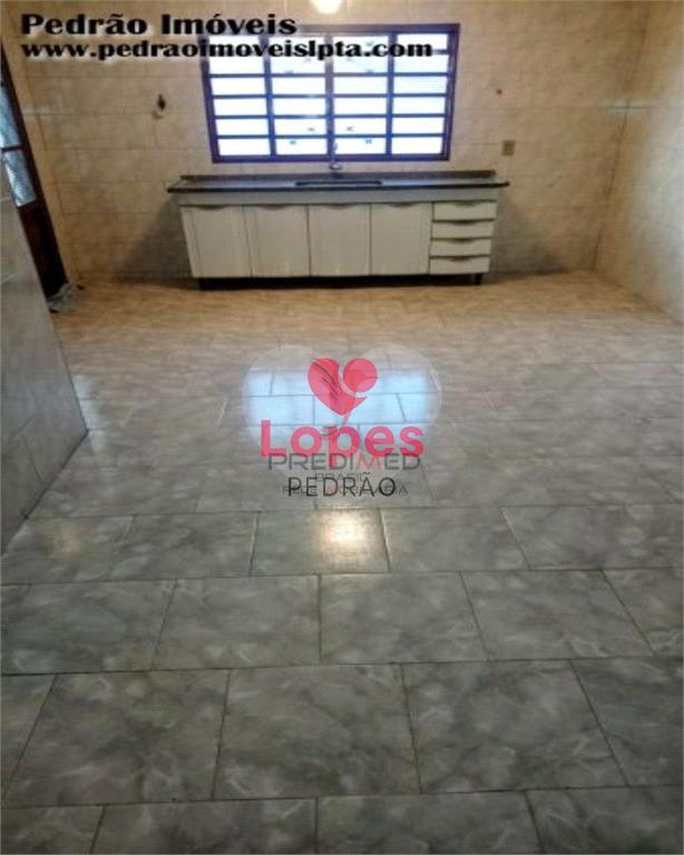 Casa de 4 quartos, 150m&sup2; no bairro N&uacute;cleo Habitacional De Barra Bonita, em Barra Bonita  BARRA BONITA - 