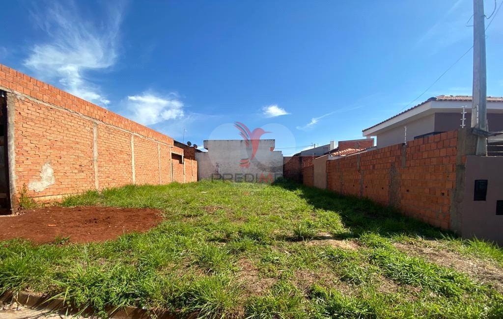 Lote/Terreno de 212m&sup2; no bairro Jardim Planalto, em Len&ccedil;&oacute;is Paulista  Lençóis Paulista - 