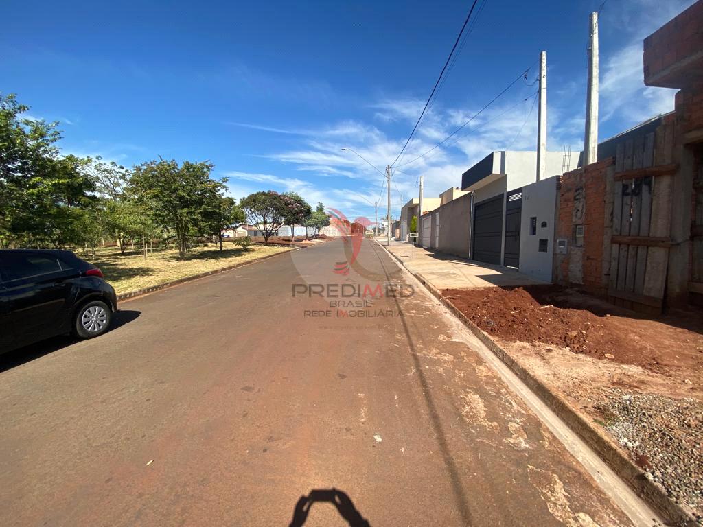 Lote/Terreno de 212m&sup2; no bairro Jardim Planalto, em Len&ccedil;&oacute;is Paulista  Lençóis Paulista - 