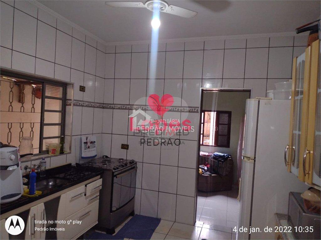 Casa de 3 quartos, 125m&sup2; no bairro Parque Residencial Elizabeth, em Len&ccedil;&oacute;is Paulista  Lençóis Paulista - 