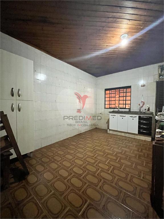 Casa de 3 quartos, 418m&sup2; no bairro Vila Santa Cec&iacute;lia, em Len&ccedil;&oacute;is Paulista  Lençóis Paulista - 