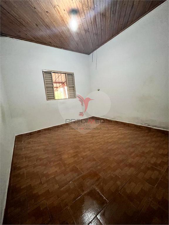 Casa de 3 quartos, 418m&sup2; no bairro Vila Santa Cec&iacute;lia, em Len&ccedil;&oacute;is Paulista  Lençóis Paulista - 