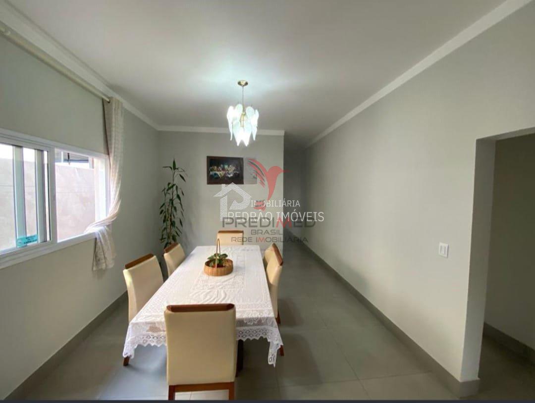 Casa de 2 quartos, 234m&sup2; no bairro Vila Antonieta I, em Len&ccedil;&oacute;is Paulista  Lençóis Paulista - 