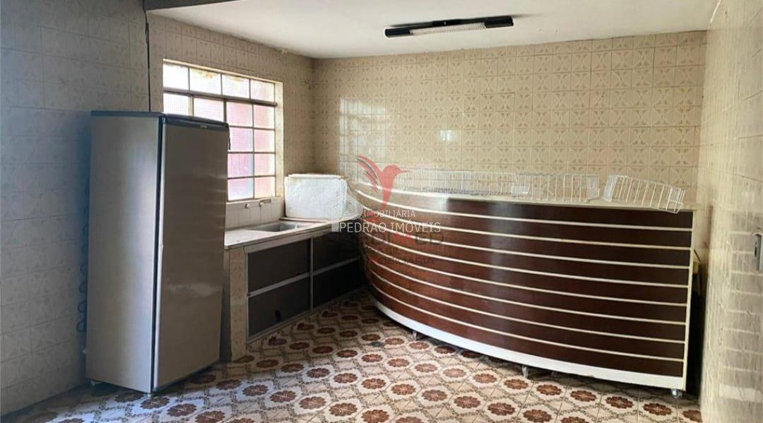 Casa de 4 quartos, 197m&sup2; no bairro Vila Marimbondo, em Len&ccedil;&oacute;is Paulista  Lençóis Paulista - 