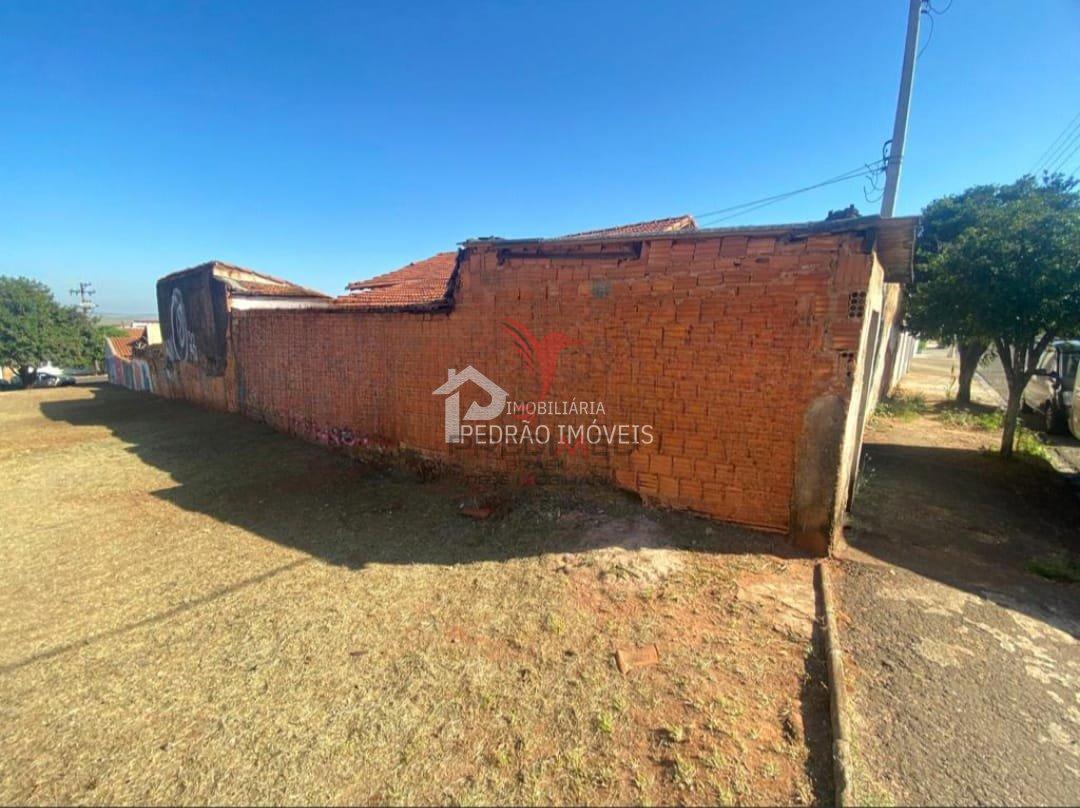 Casa de 193m&sup2; no bairro Parque Residencial Rondon, em Len&ccedil;&oacute;is Paulista  Lençóis Paulista - 