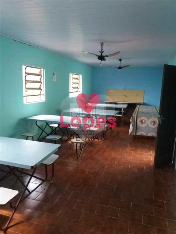 Fazenda/S&iacute;tios/Ch&aacute;caras de 3 quartos, 26765m&sup2; no bairro Centro, em Arei&oacute;polis  Areiópolis - 