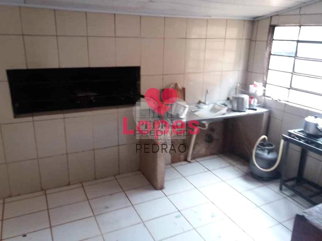 Fazenda/S&iacute;tios/Ch&aacute;caras de 3 quartos, 26765m&sup2; no bairro Centro, em Arei&oacute;polis  Areiópolis - 