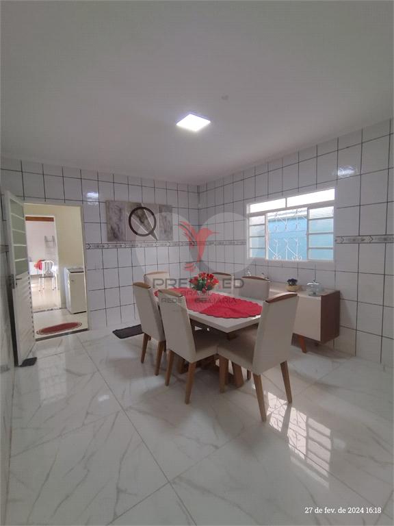 Casa de 3 quartos, 191m&sup2; no bairro Jardim Monte Azul, em Len&ccedil;&oacute;is Paulista  Lençóis Paulista - 