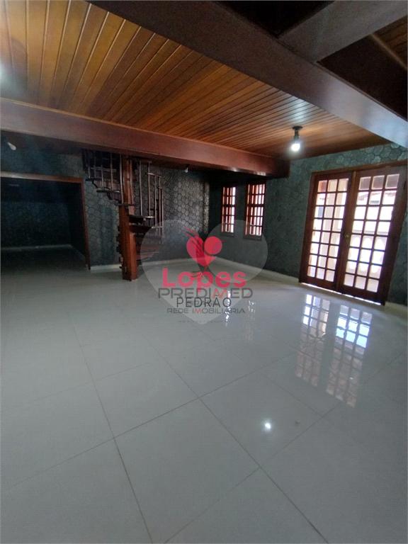 Casa de 3 quartos, 471m&sup2; no bairro Jardim Morumbi, em Len&ccedil;&oacute;is Paulista  Lençóis Paulista - 