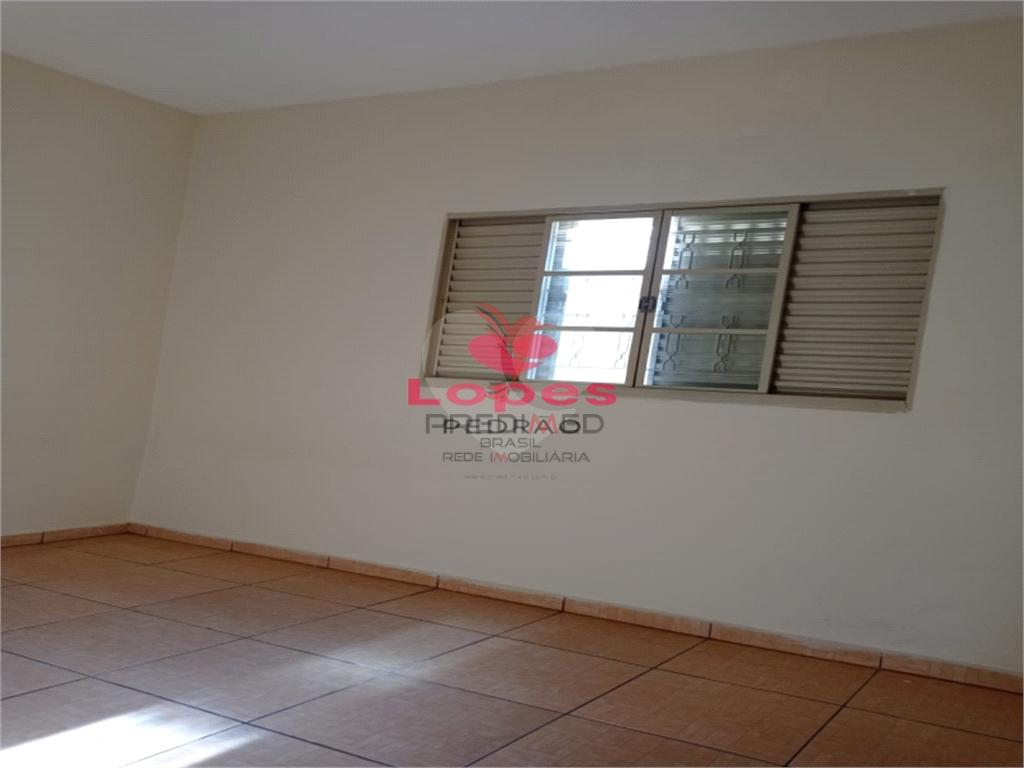 Casa de 3 quartos, 198m&sup2; no bairro Parque Residencial Rondon, em Len&ccedil;&oacute;is Paulista  Lençóis Paulista - 